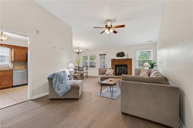 819 Avatar DR, Virginia Beach, VA 23454