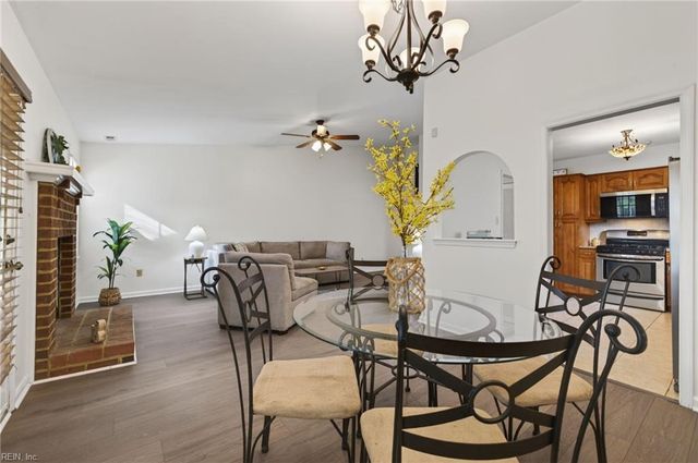 819 Avatar DR, Virginia Beach, VA 23454