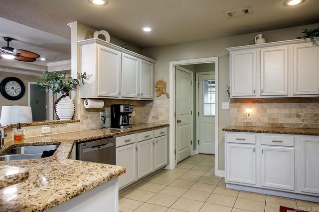 6034 Beaver Run Ln, Jonesboro, AR 72404