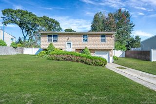 101 Elmwood Avenue, Selden, NY 11784
