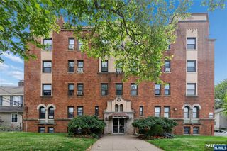 303 Hamilton Place C2, Hackensack, NJ 07601