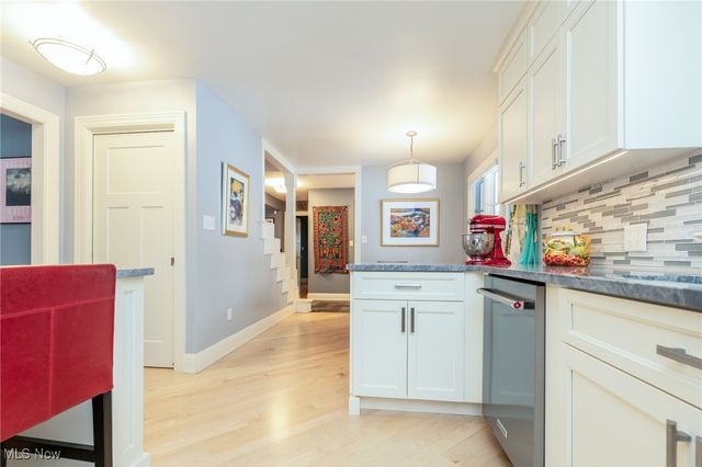 26161 Shaker Boulevard, Beachwood, OH 44122