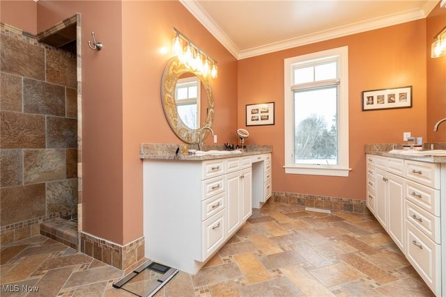 26161 Shaker Boulevard, Beachwood, OH 44122