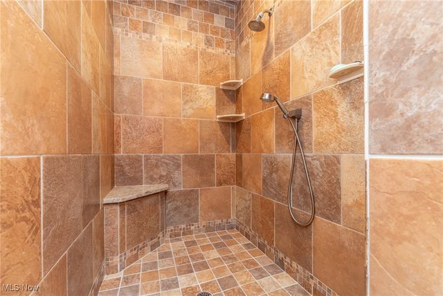 26161 Shaker Boulevard, Beachwood, OH 44122