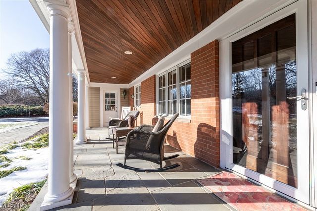 26161 Shaker Boulevard, Beachwood, OH 44122