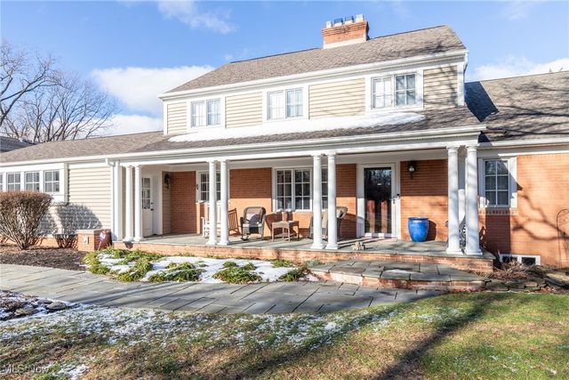 26161 Shaker Boulevard, Beachwood, OH 44122