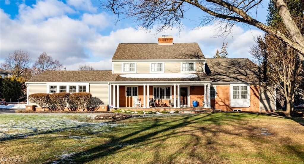 26161 Shaker Boulevard, Beachwood, OH 44122