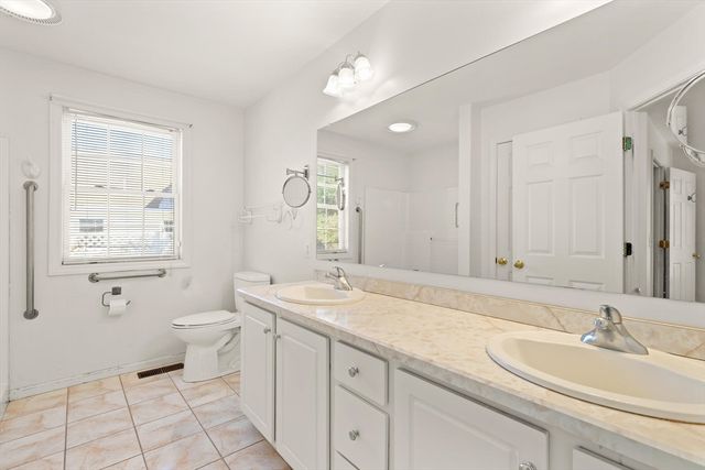 35 Preston Place, Easton, MA 02356