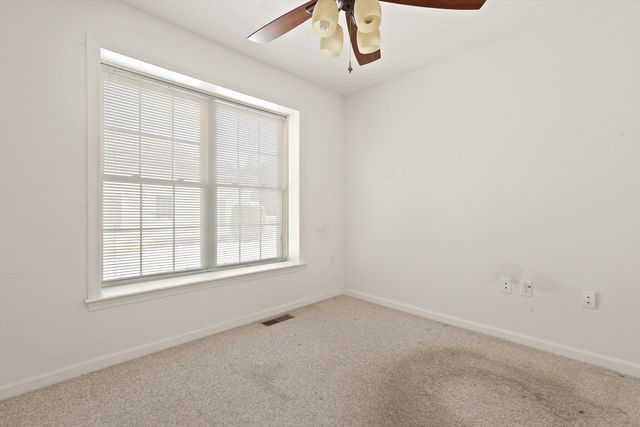 35 Preston Place, Easton, MA 02356