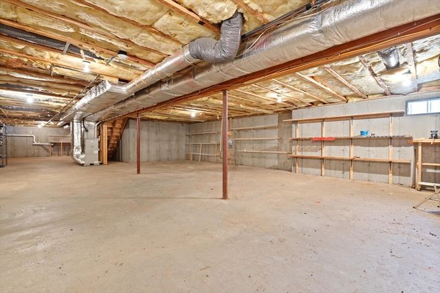 35 Preston Place, Easton, MA 02356