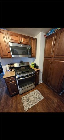 110 W Orchard Springs Drive, Dayton, OH 45415