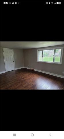 110 W Orchard Springs Drive, Dayton, OH 45415