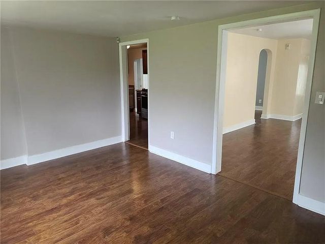 110 W Orchard Springs Drive, Dayton, OH 45415