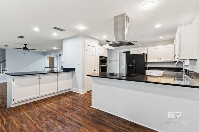 802 Pinewood Court, Daphne, AL 36526