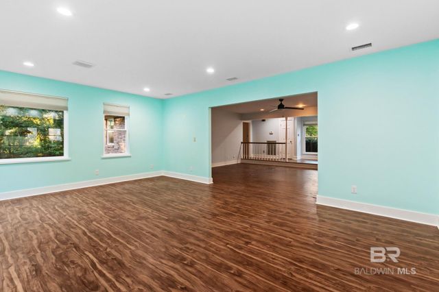 802 Pinewood Court, Daphne, AL 36526