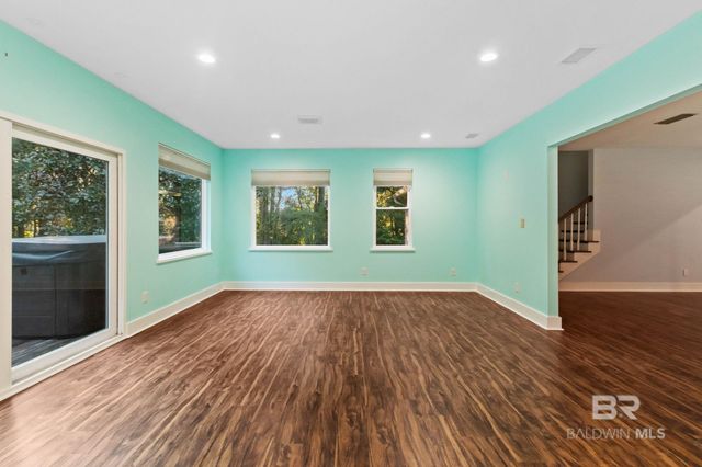 802 Pinewood Court, Daphne, AL 36526