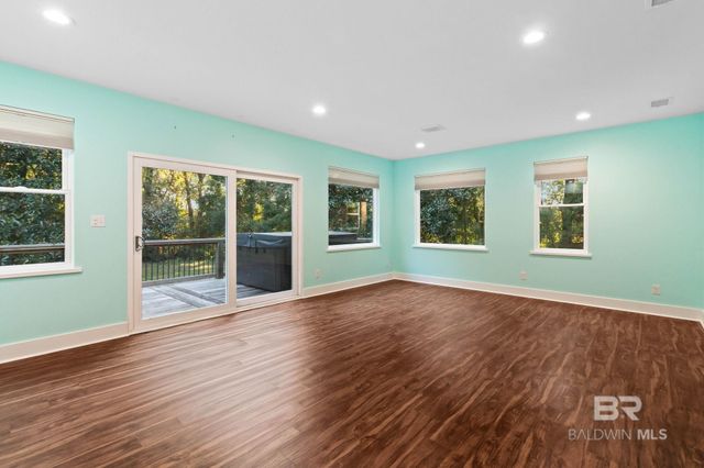 802 Pinewood Court, Daphne, AL 36526