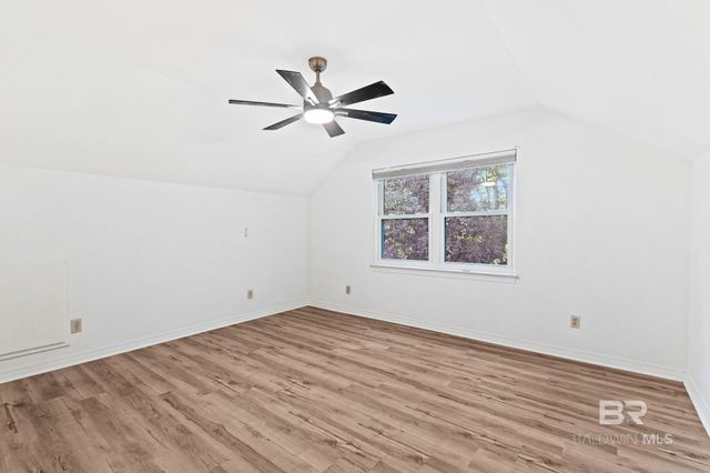 802 Pinewood Court, Daphne, AL 36526