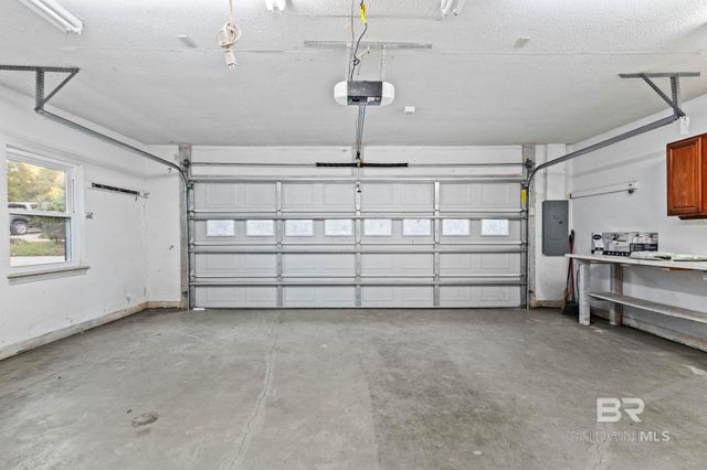 802 Pinewood Court, Daphne, AL 36526