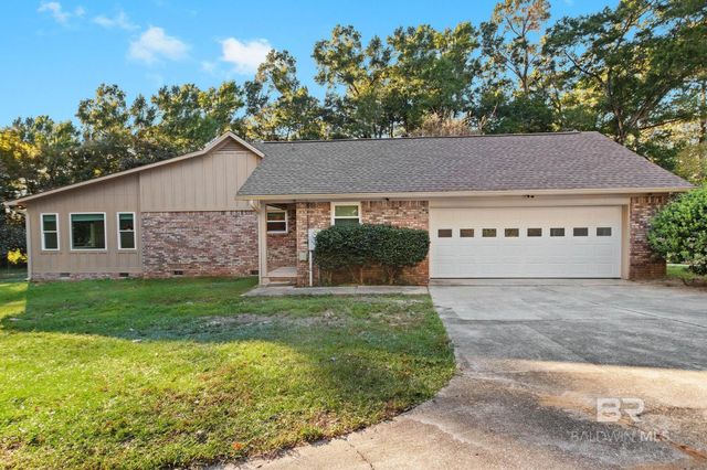 802 Pinewood Court, Daphne, AL 36526