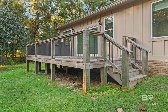 802 Pinewood Court, Daphne, AL 36526