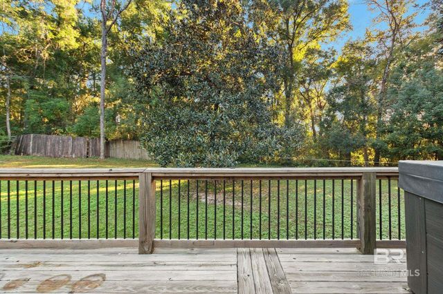 802 Pinewood Court, Daphne, AL 36526