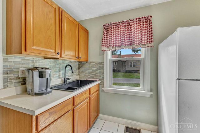4300 Clifford Road, Deer Park, OH 45236