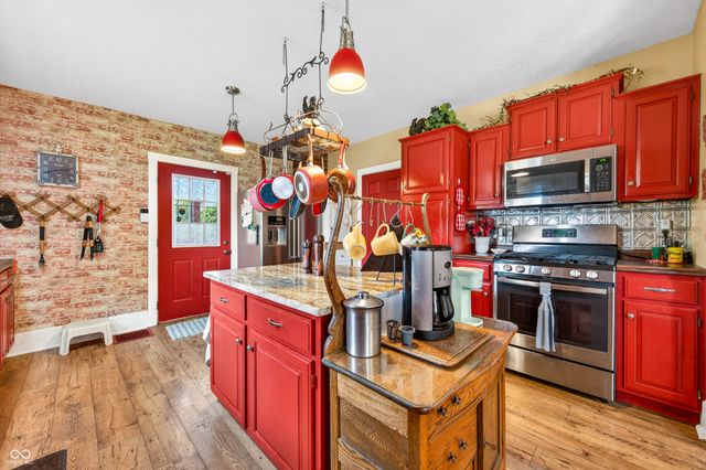 306 N High Street, Brownstown, IN 47220