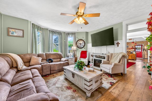 306 N High Street, Brownstown, IN 47220