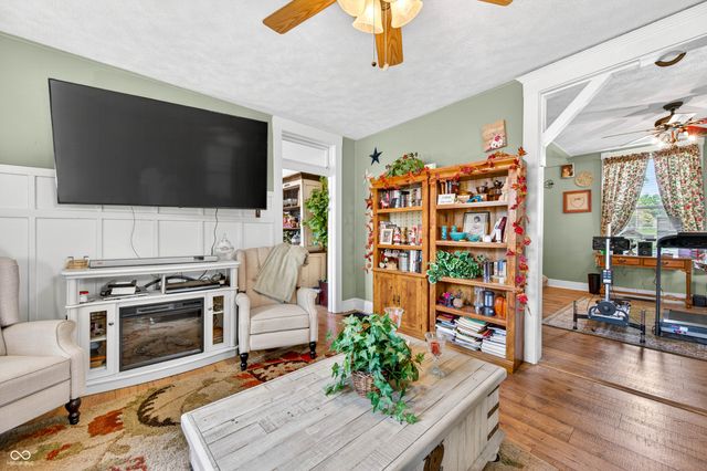 306 N High Street, Brownstown, IN 47220