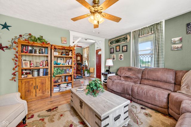 306 N High Street, Brownstown, IN 47220
