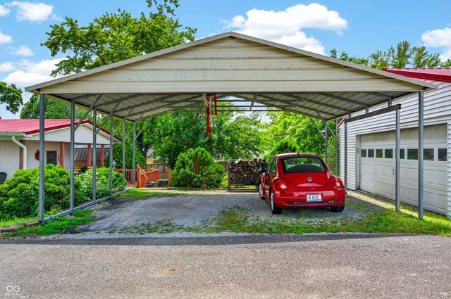 306 N High Street, Brownstown, IN 47220