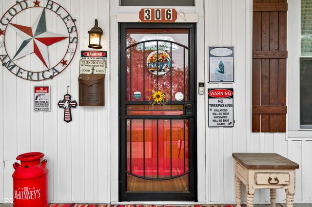 306 N High Street, Brownstown, IN 47220