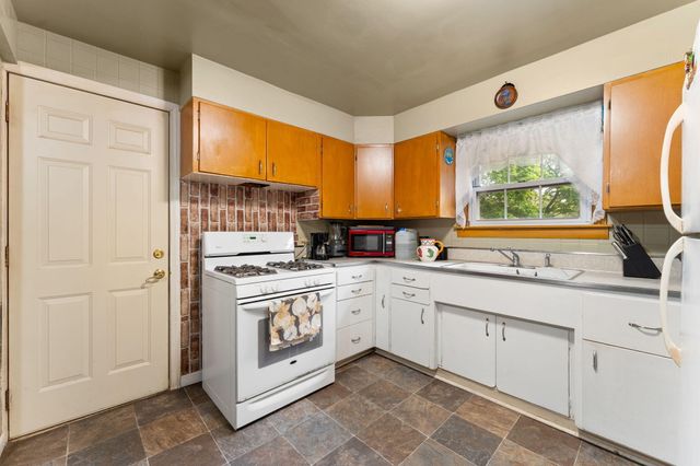 6435 Madison Street, Merrillville, IN 46410