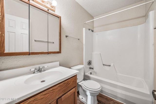 3141 E Cypress Street Apt 7, Phoenix, AZ 85008