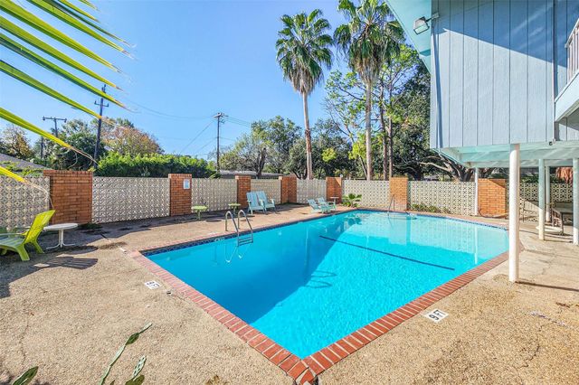 5542 Holly Street 209, Houston, TX 77081