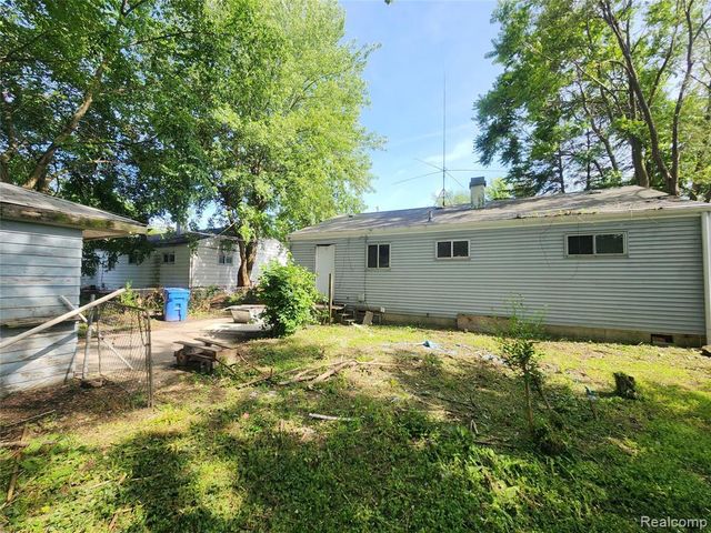 3719 Toepfer Road, Warren, MI 48091