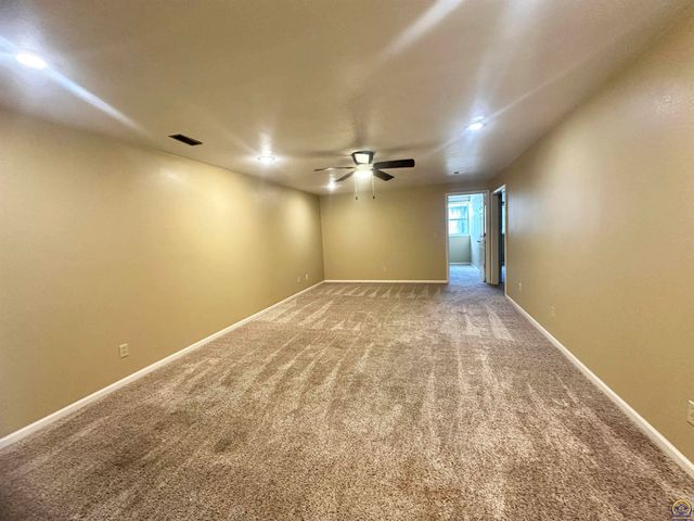 3360 SW Chelsea CIR, Topeka, KS 66614