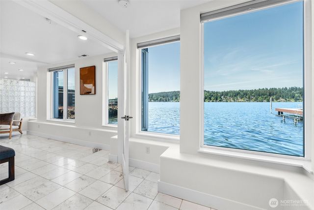 6409 Ripley Lane SE, Renton, WA 98056