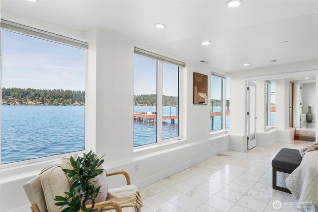 6409 Ripley Lane SE, Renton, WA 98056