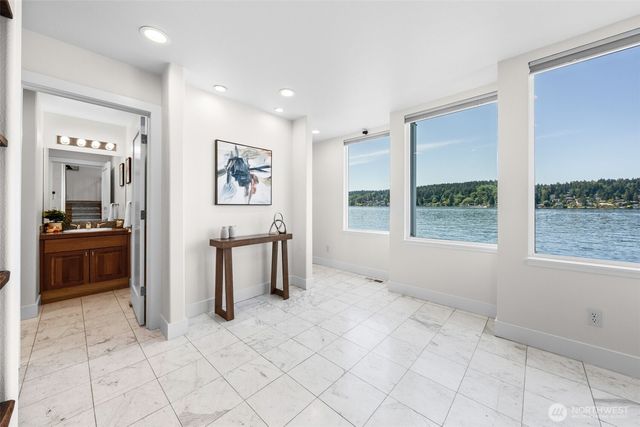 6409 Ripley Lane SE, Renton, WA 98056