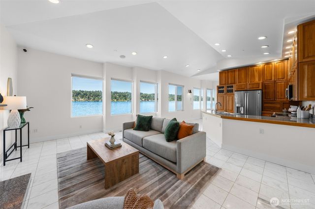 6409 Ripley Lane SE, Renton, WA 98056