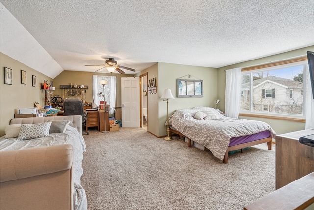 198 Forest Drive SE, Cedar Rapids, IA 52403