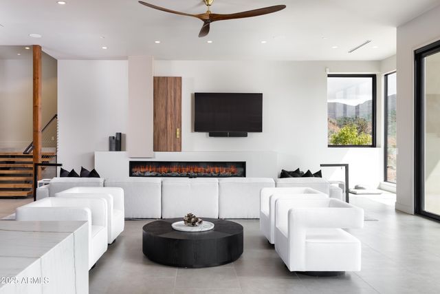 109 SUMMIT Way, Sedona, AZ 86336