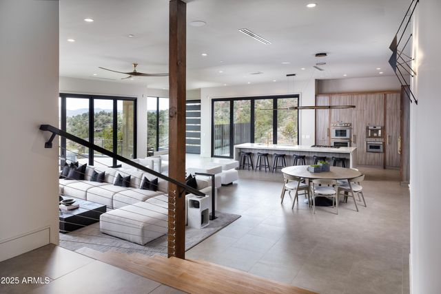 109 SUMMIT Way, Sedona, AZ 86336