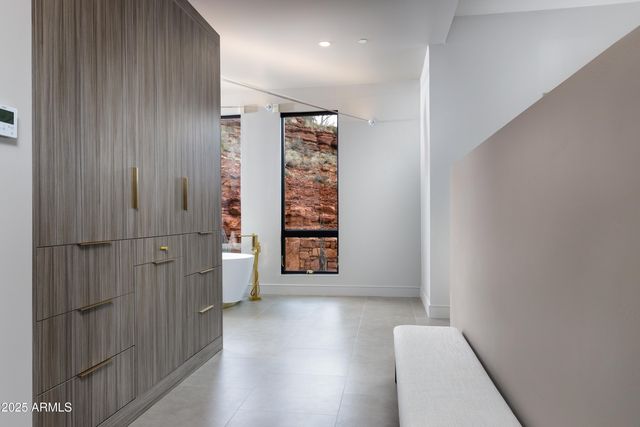 109 SUMMIT Way, Sedona, AZ 86336