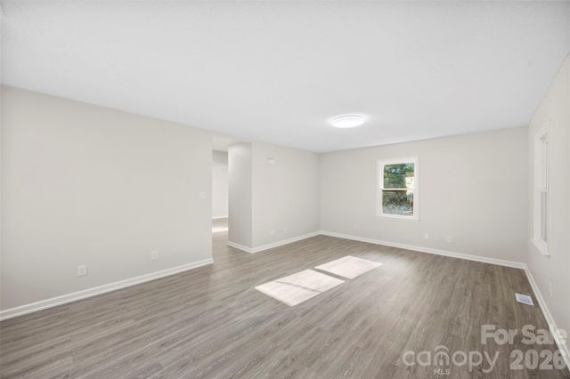 704 W Carolina Avenue, Bessemer City, NC 28016