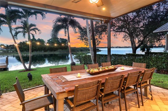 1108 NW 180th Avenue, Pembroke Pines, FL 33029