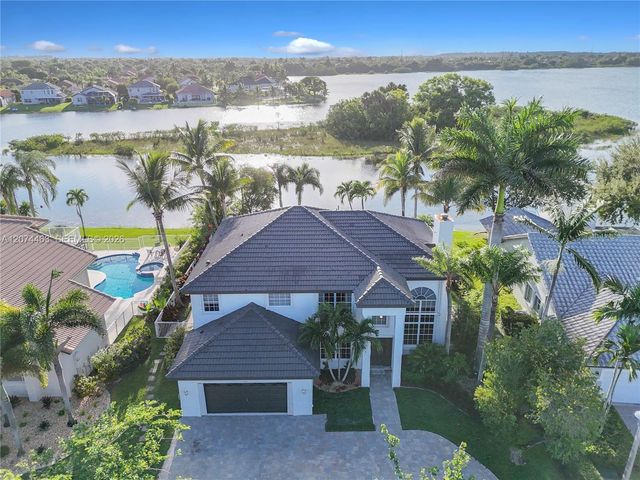 1108 NW 180th Avenue, Pembroke Pines, FL 33029