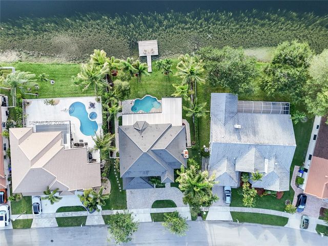 1108 NW 180th Avenue, Pembroke Pines, FL 33029